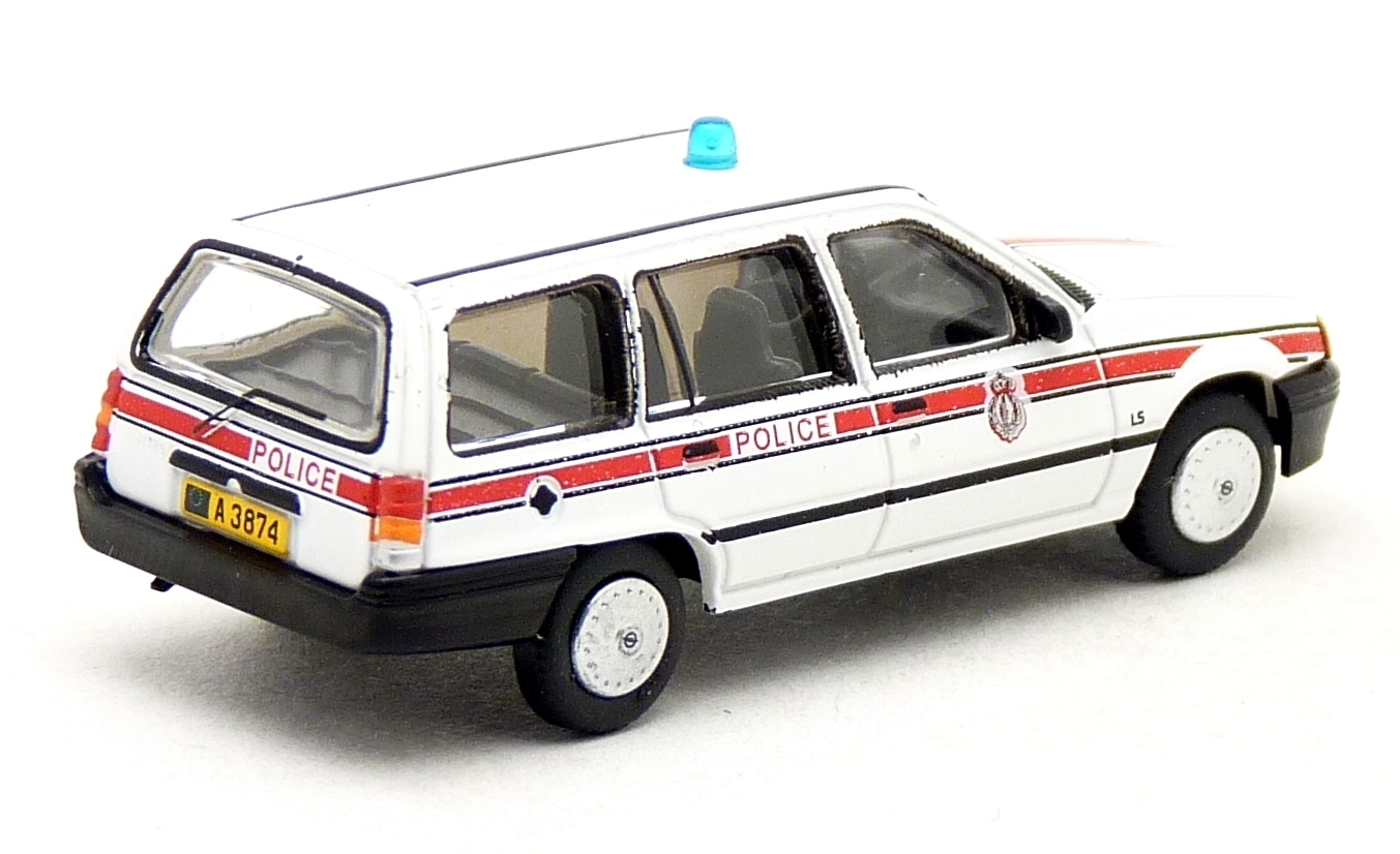 PCX87 871082 Opel Kadett E Caravan Police Luxemburg