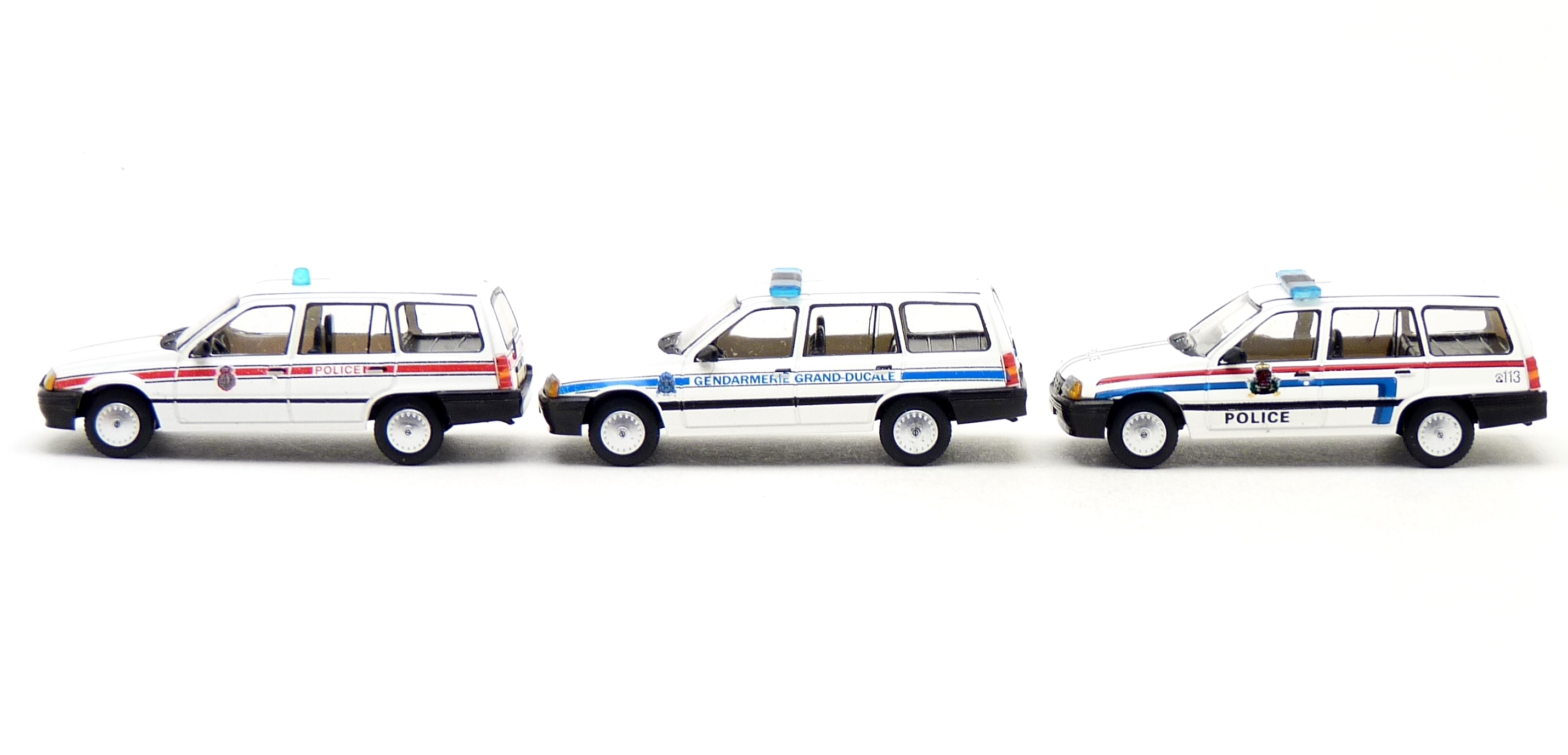 PCX87 Opel Kadett E Caravan Police Luxemburg - 3er SET