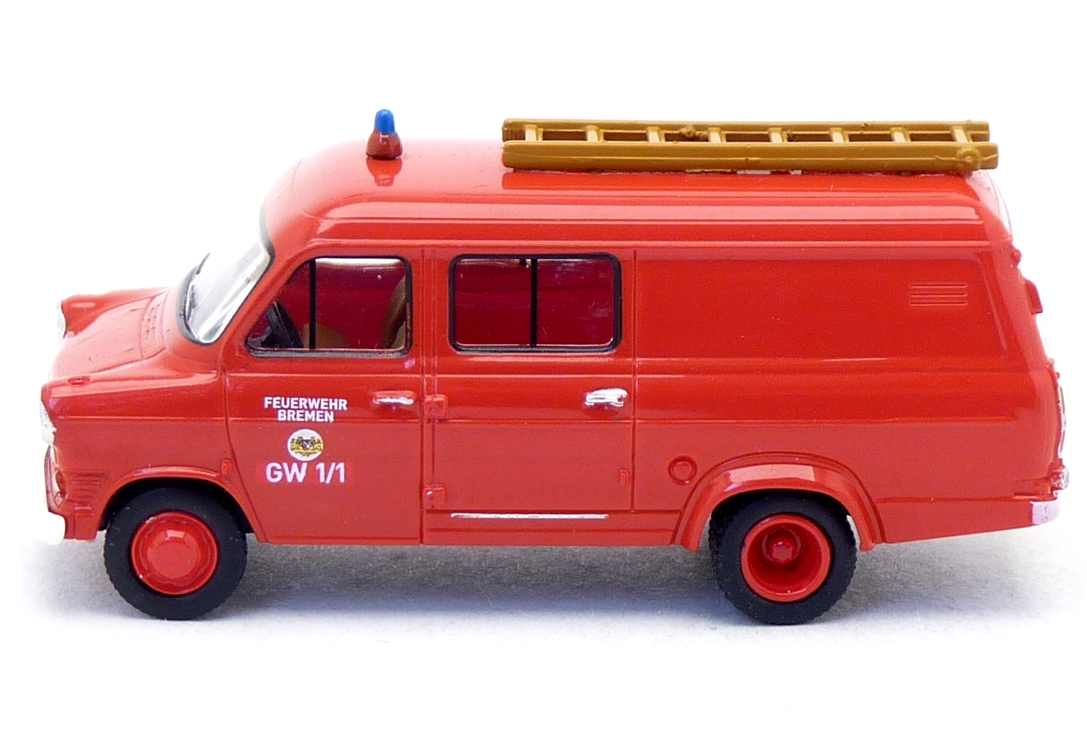 Brekina Ford Transit FT100 GW 1/1 Feuerwehr Bremen FRW 1