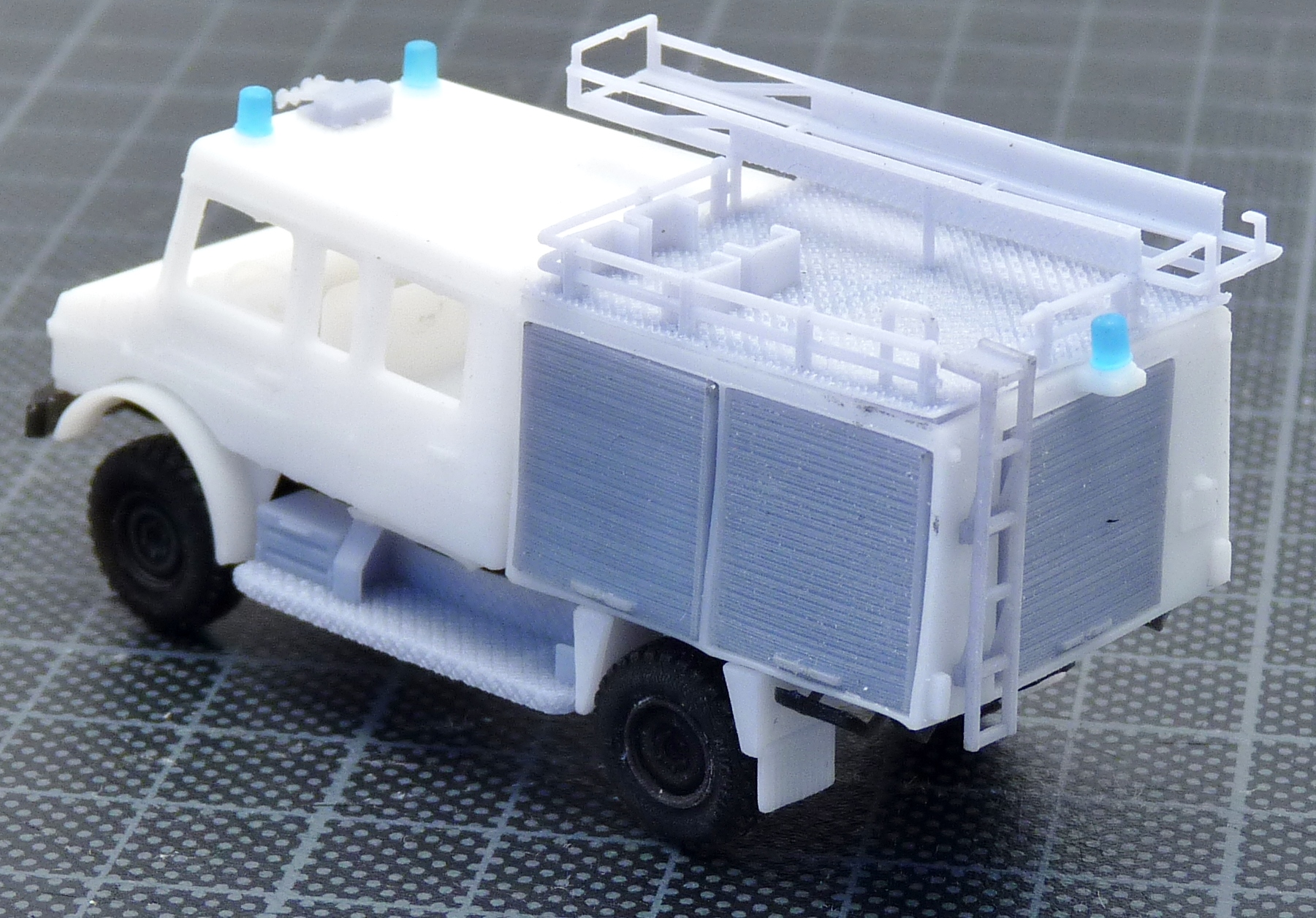 MB Unimog U1300 LF 8 Schlingmann - BAUSATZ