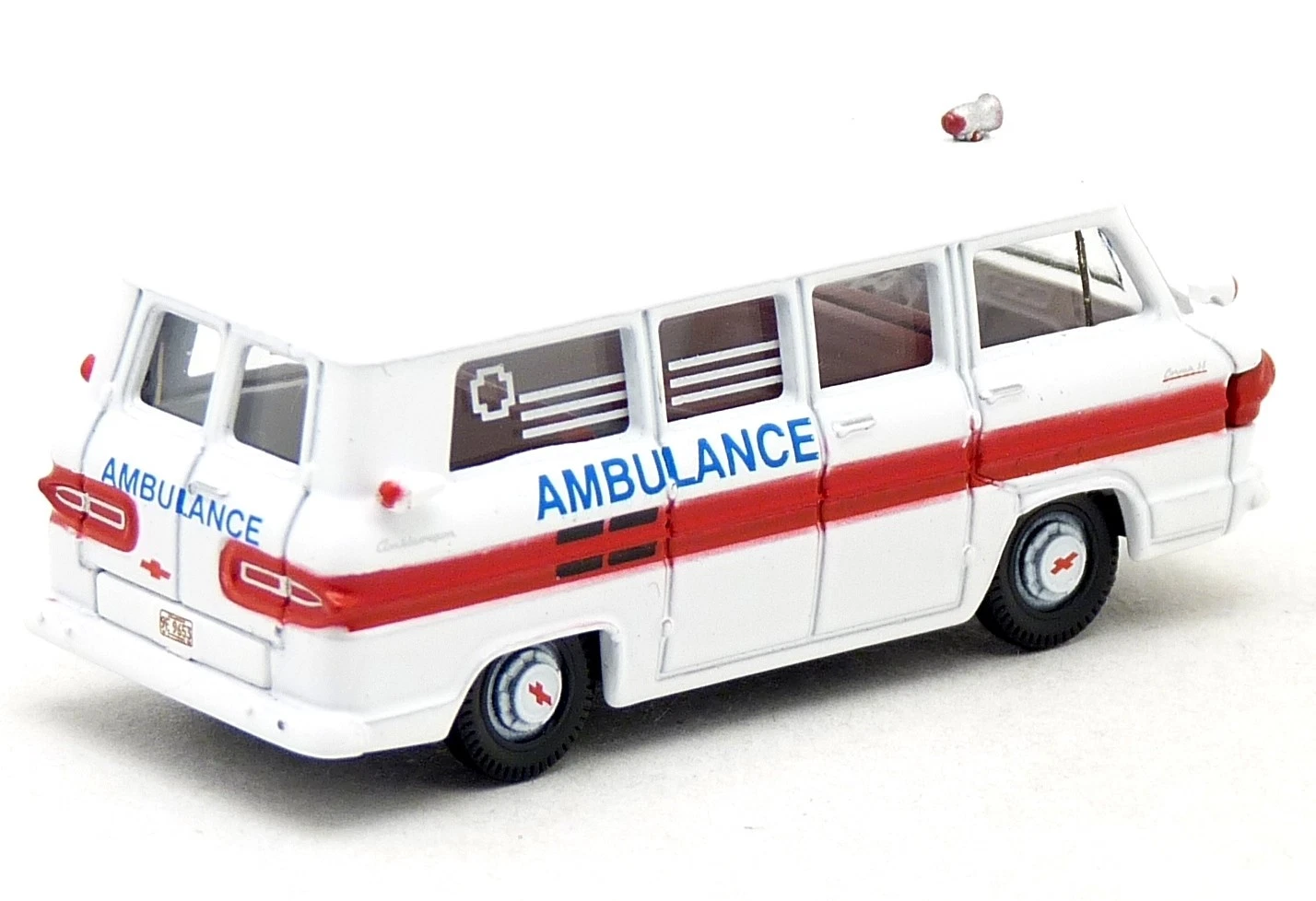 Oxford Diecast Chevrolet Corvair Greenbrier Ambulance