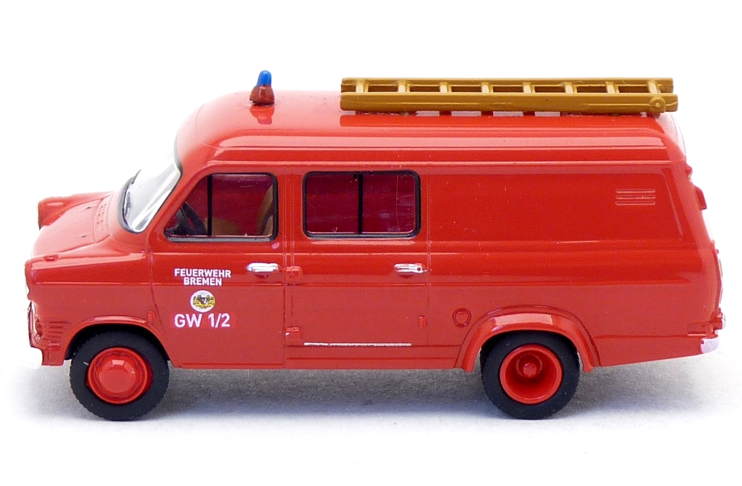 Brekina Ford Transit FT100 GW 1/2 Feuerwehr Bremen FRW 2
