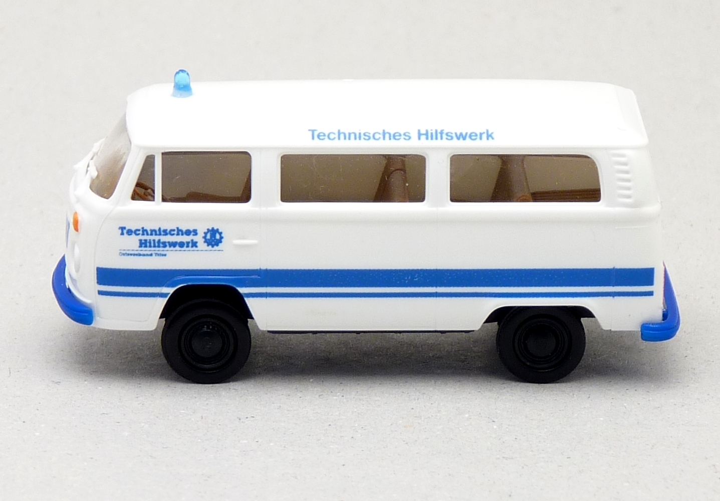 Brekina VW T2 FüKW THW OV Trier