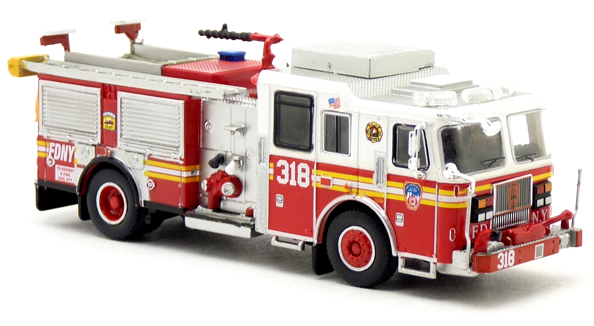 PCX87 870684 Seagrave Marauder II Engine FDNY 318 Brooklyn Fire Department New York