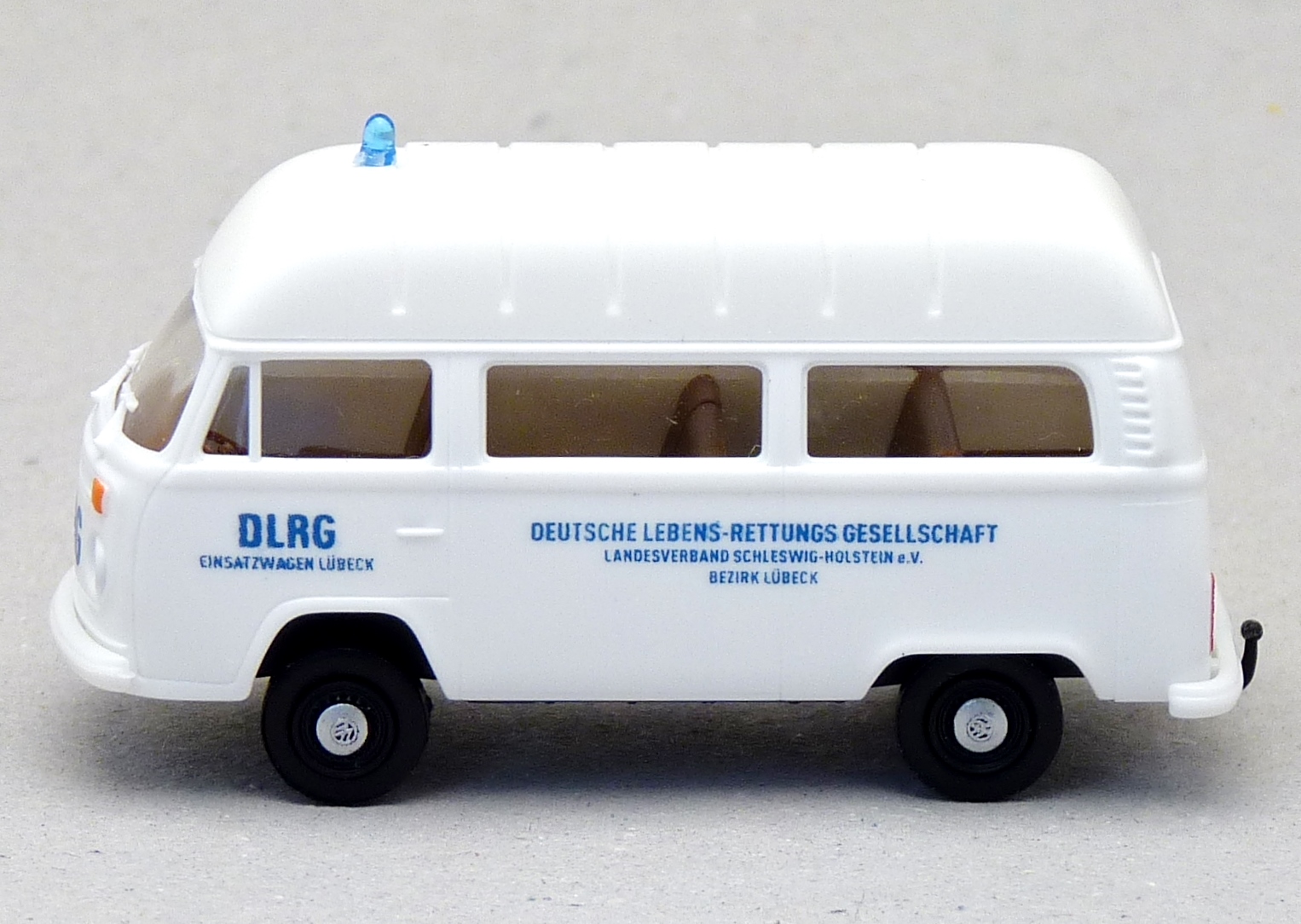 Brekina VW T2 DLRG Lübeck Travemünde Edition: Wasserrettung Nr 18