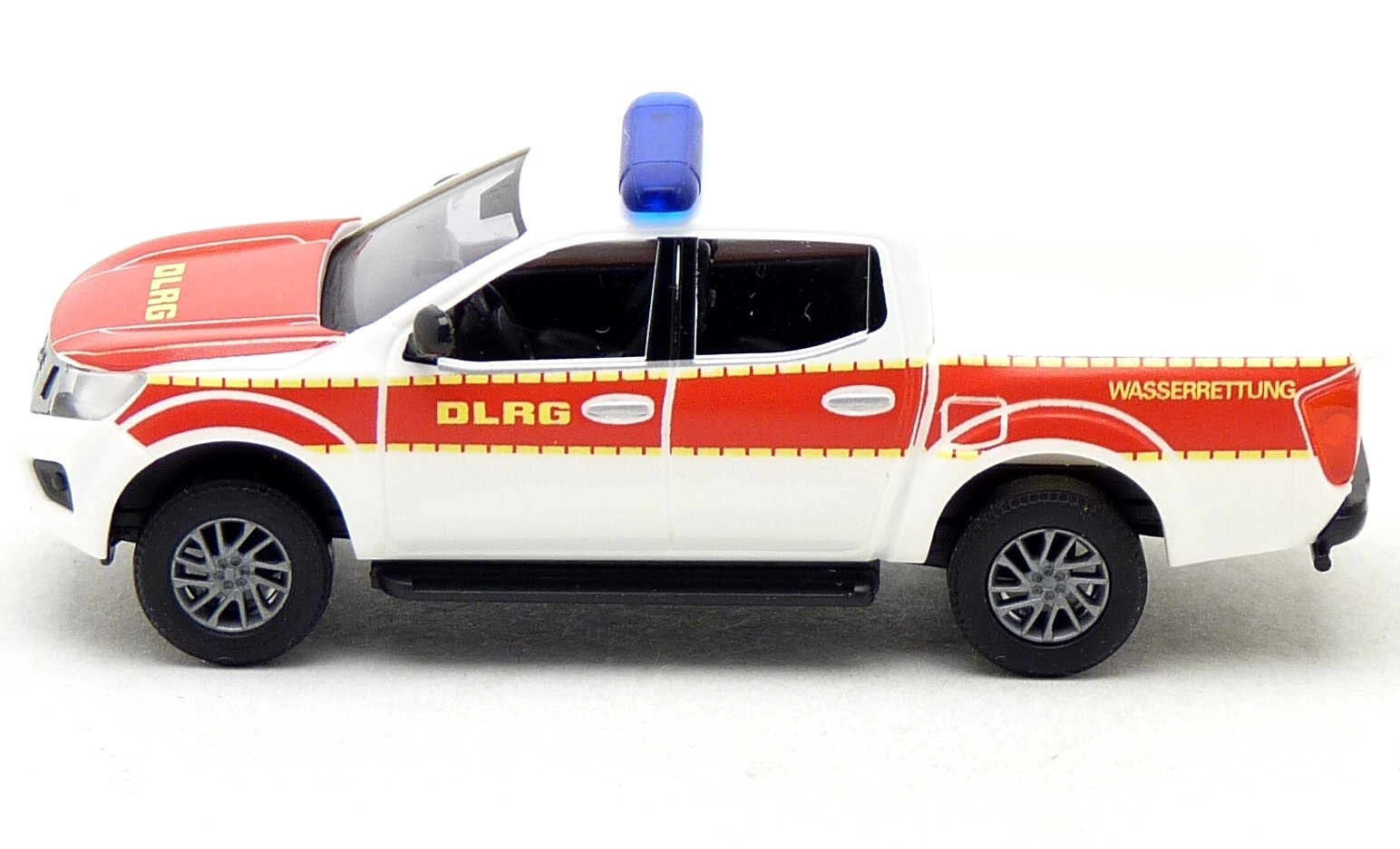 Busch 53721 - Nissan Navara DLRG Wasserrettung