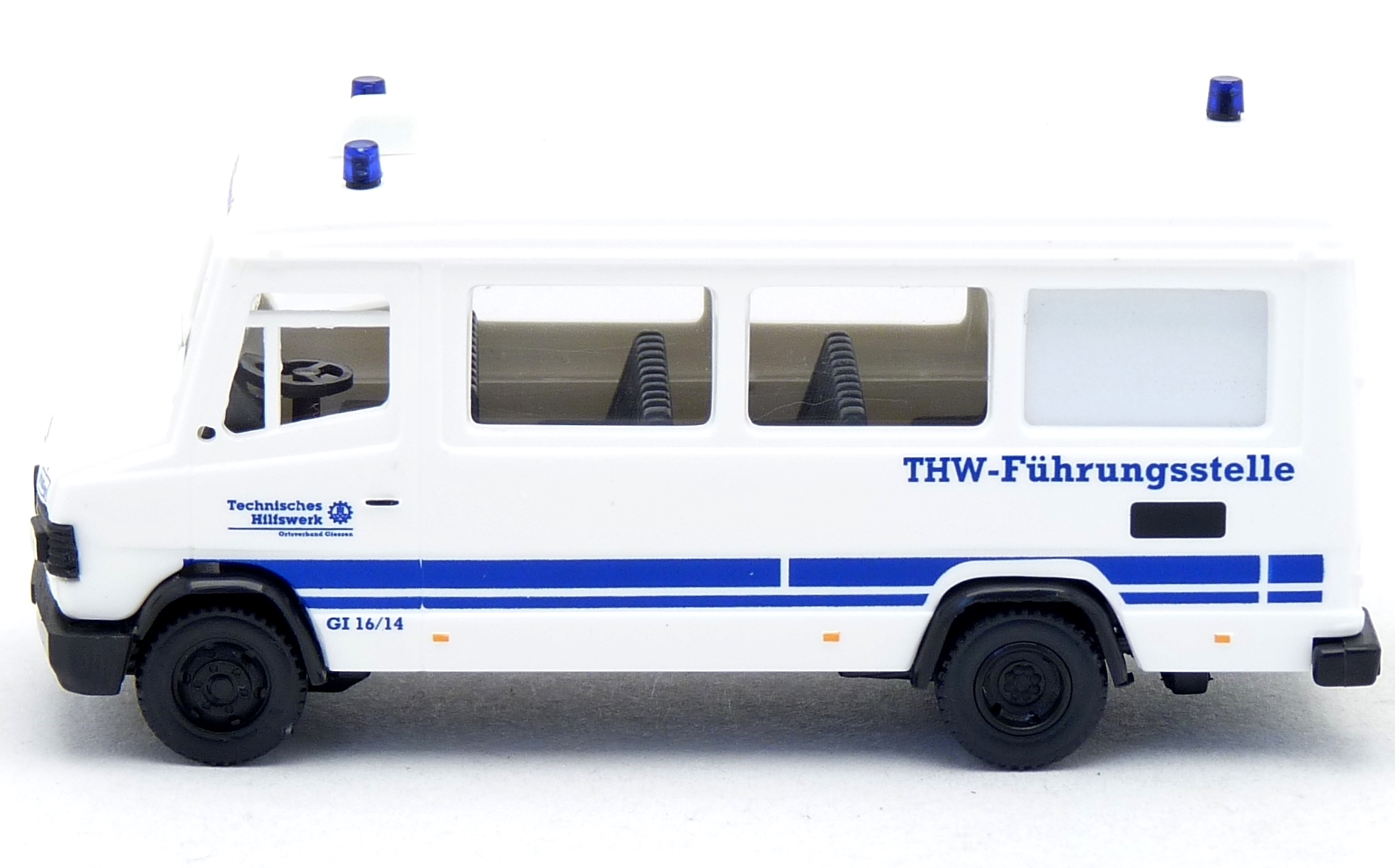 Busch - MB 507 D THW Gießen FüKom