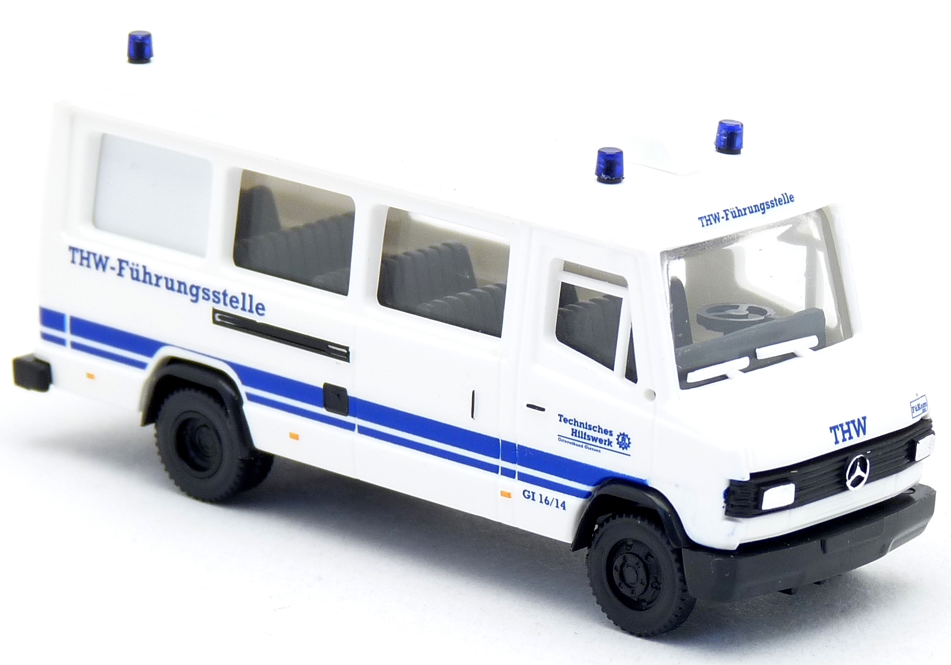 Busch - MB 507 D THW Gießen FüKom
