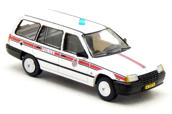 PCX87 871082 Opel Kadett E Caravan Police Luxemburg